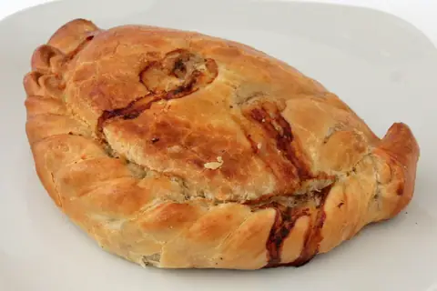 G Harrow & Son Homebakery photo 3